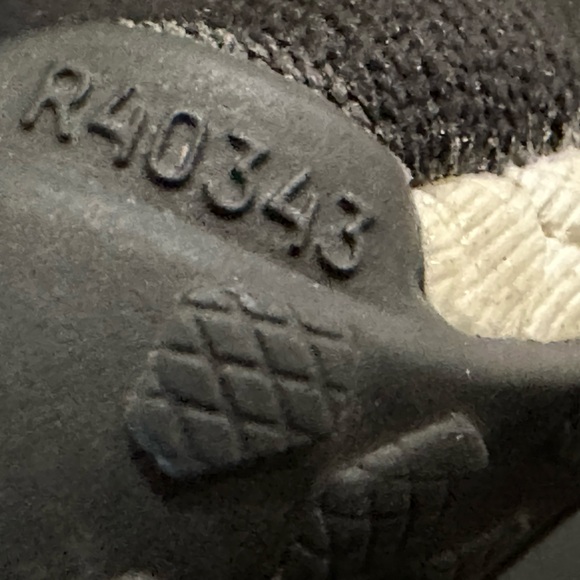 Adidas NMD R1 Primeknit OG "Black/Red/Blue" sneakers, Size US10 - Picture 10 of 10